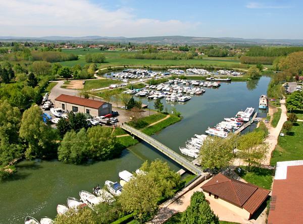 Le Jardin De La Reyssouze Bed and Breakfast Gorrevod Εξωτερικό φωτογραφία